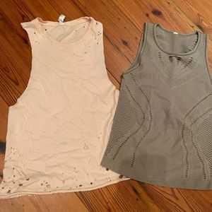 ALO Yoga Tops - ALO Yoga tanks (lot of two) ALO Yoga Tops - ALO Yoga tanks (lot of two)